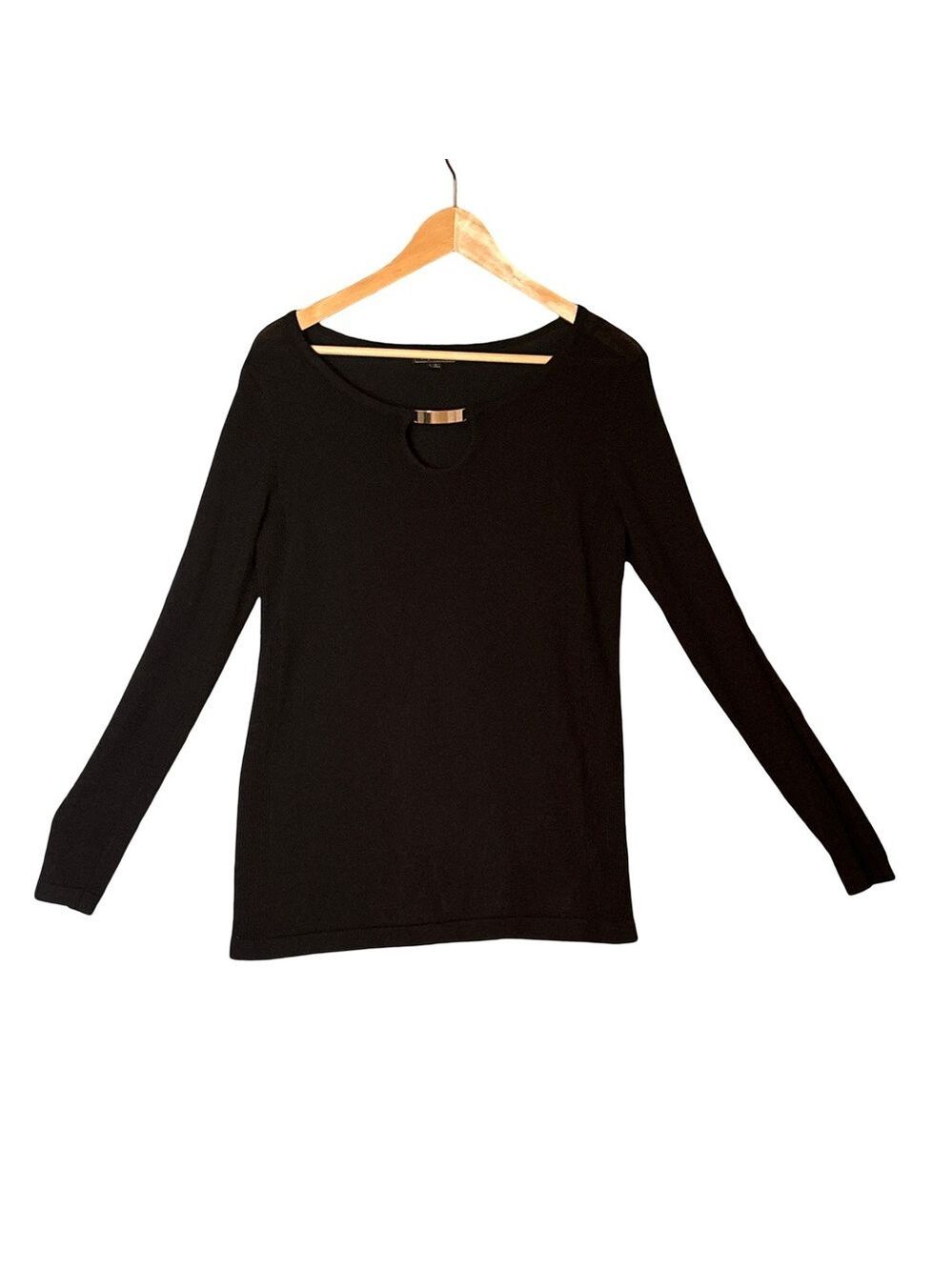 Versatile Black Long Sleeve Top for Women Small